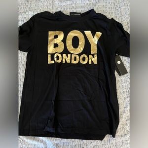 New Boy London size Medium Black and Gold Tee